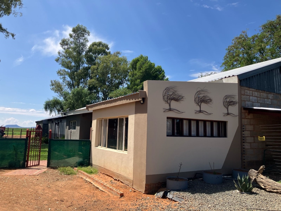 3 Bedroom Property for Sale in Bloemfontein Rural Free State